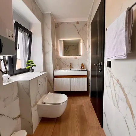 Adda Apartment *